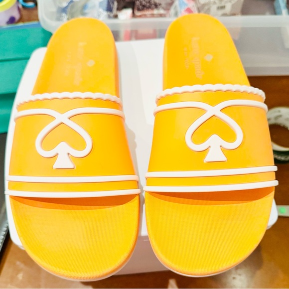 Kate Spade Orange Box - NWT - Picture 3 of 7